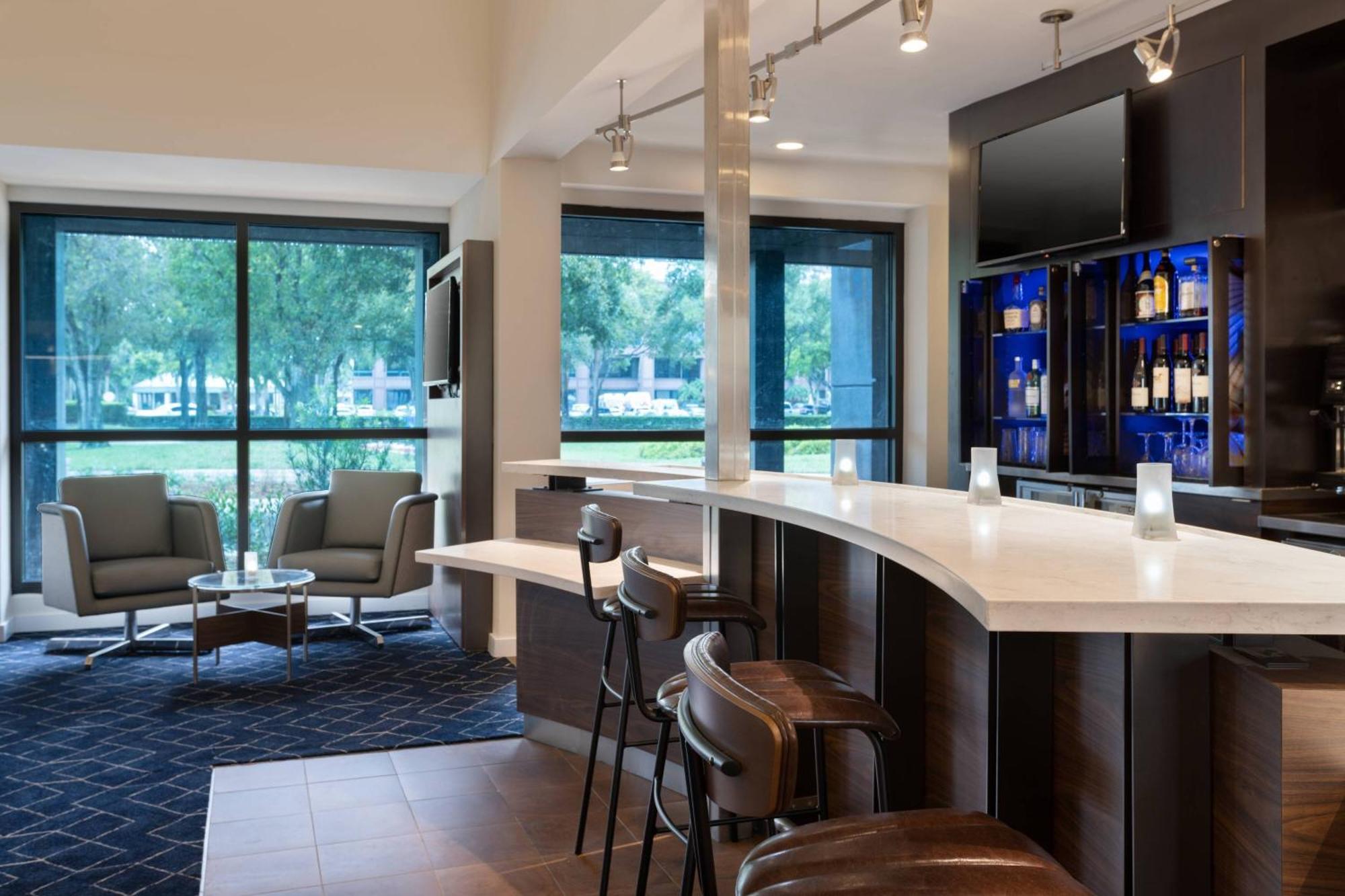 Courtyard By Marriott West Palm Beach Exterior photo