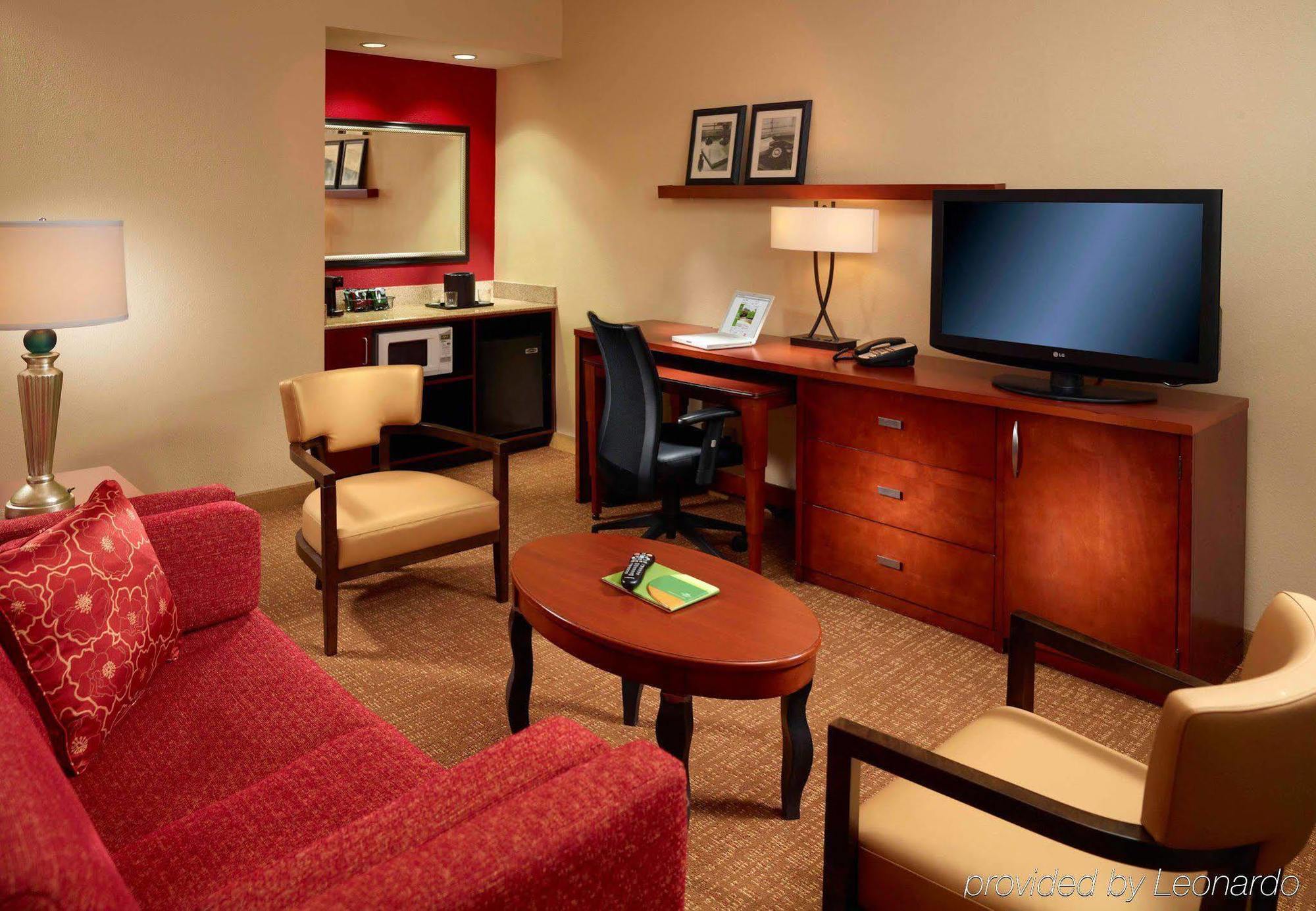 Courtyard By Marriott West Palm Beach Exterior photo