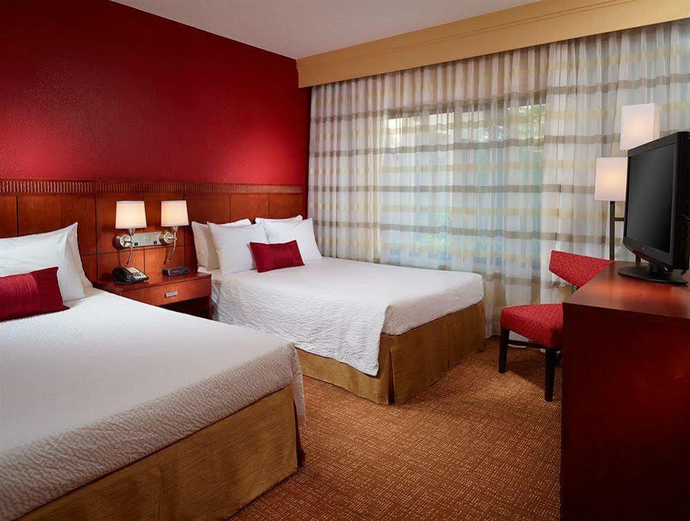 Courtyard By Marriott West Palm Beach Exterior photo