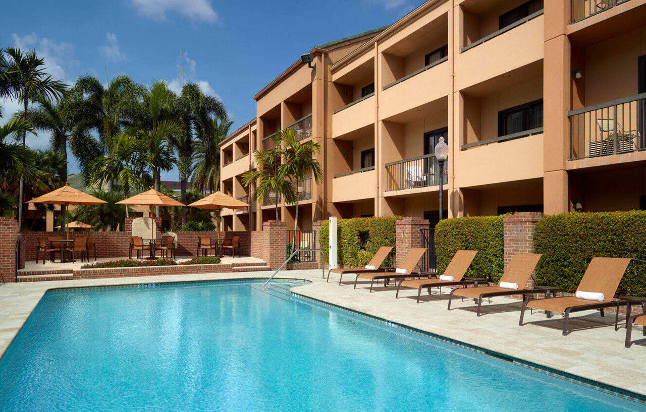 Courtyard By Marriott West Palm Beach Exterior photo